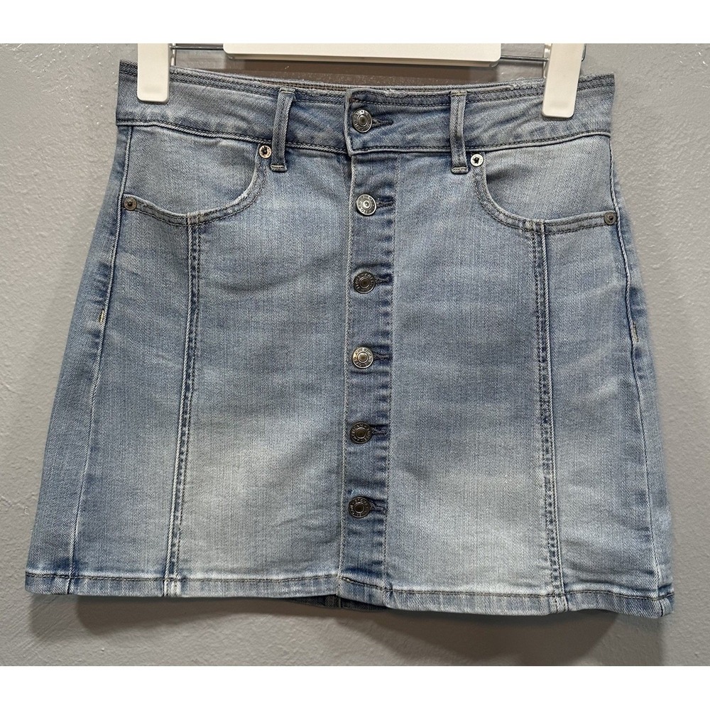 American Eagle Mini Denim Skirt Women's Size 2 Light Blue Buttons Hi Rise A Line